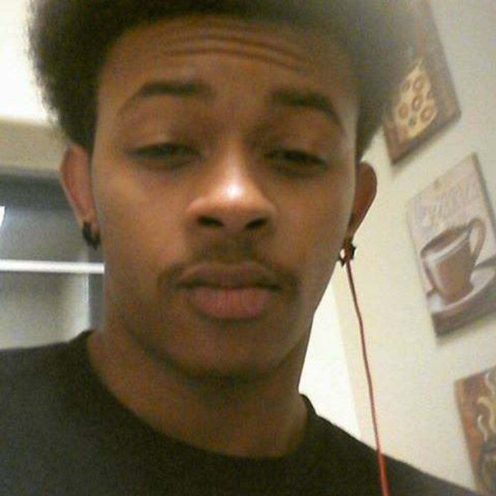 Meet your Posher, Fro